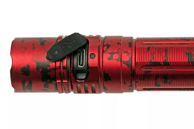 Fenix PD36R Pro LED Torchlight with output of 2800 Lumens. Perfect EDC torch for Tactical operations